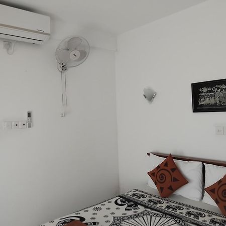Kelum Homestay Канді Екстер'єр фото