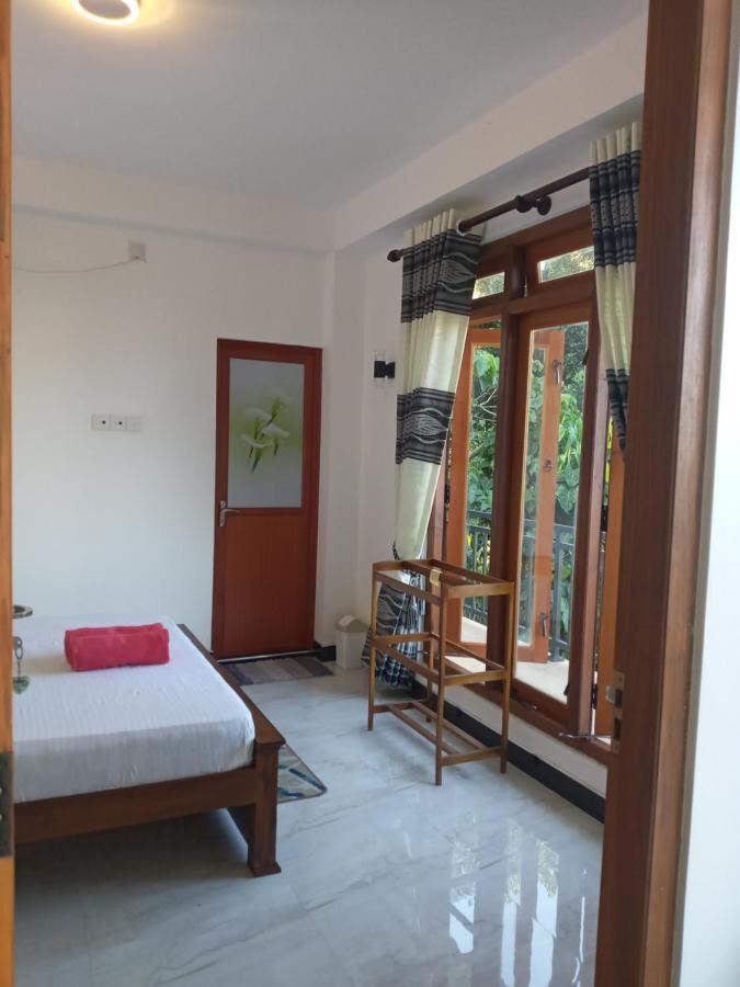 Kelum Homestay Канді Екстер'єр фото