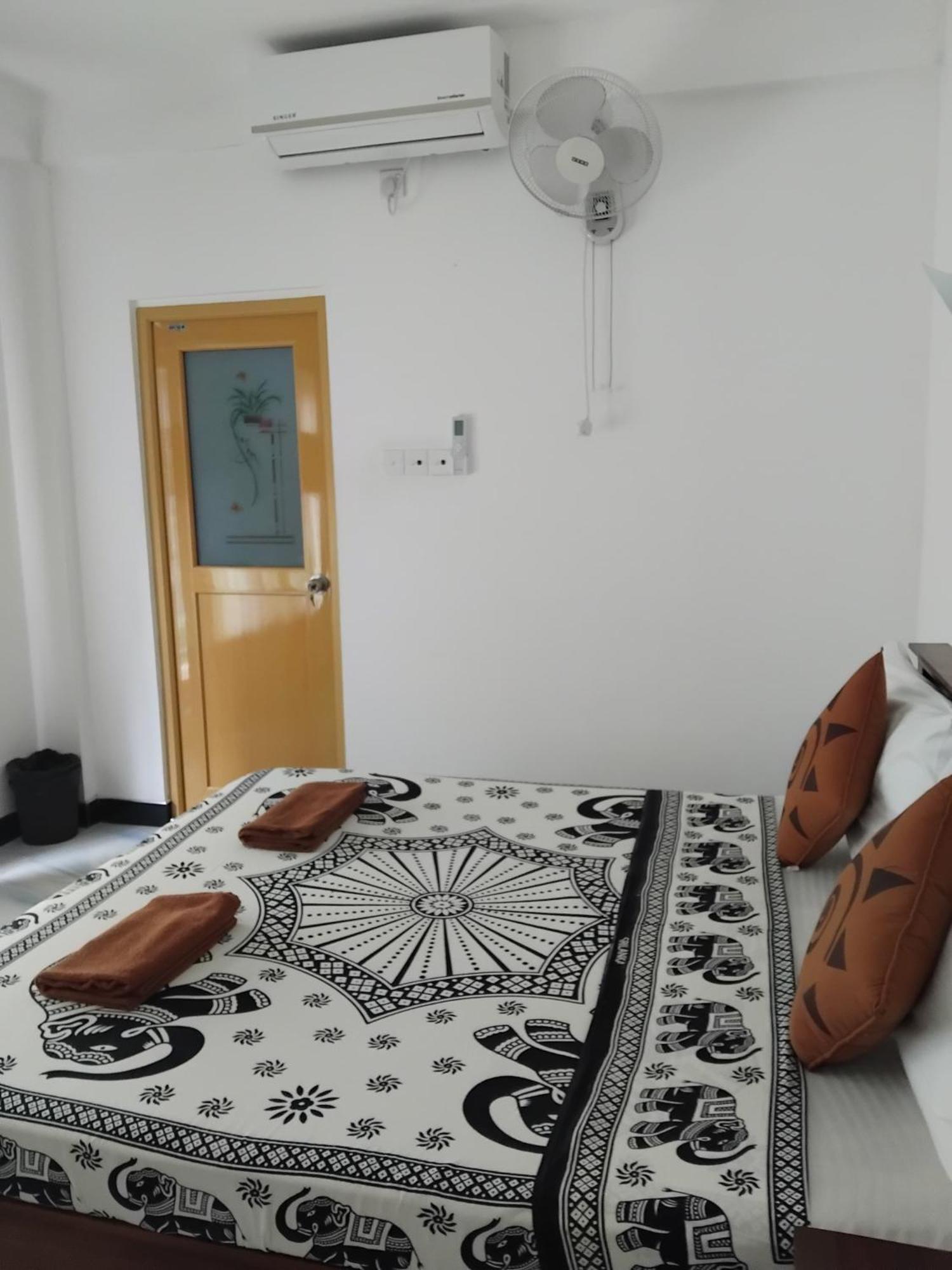 Kelum Homestay Канді Екстер'єр фото