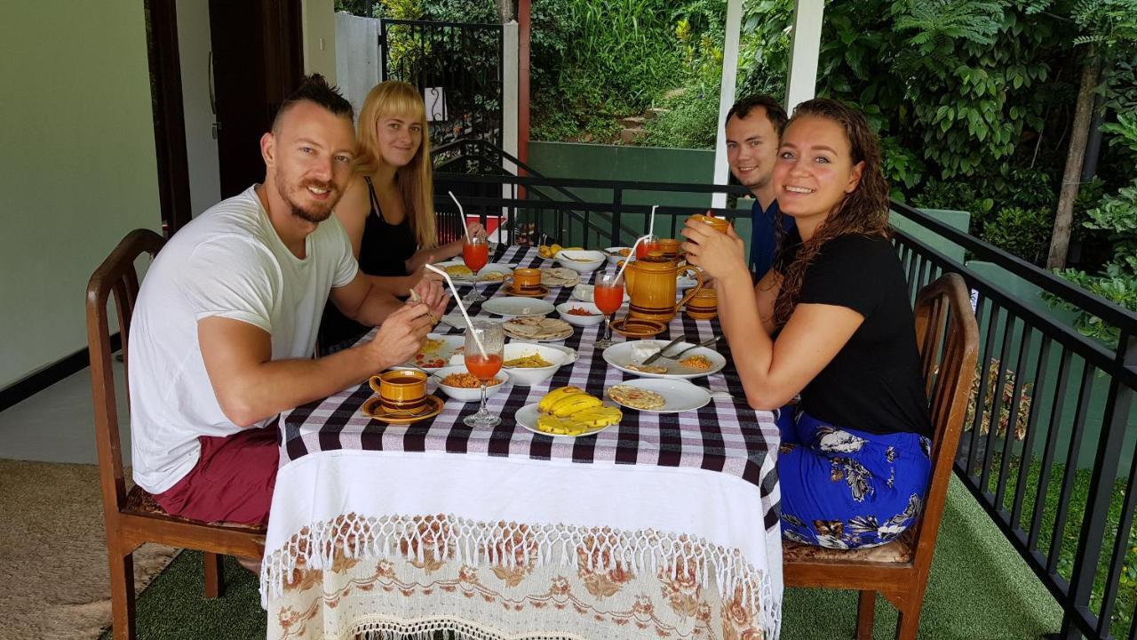 Kelum Homestay Канді Екстер'єр фото